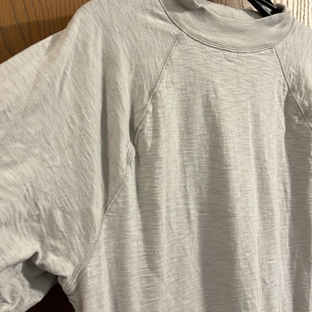 Universal Thread Mock Neck Light Gray T Shirt Dre… - image 5